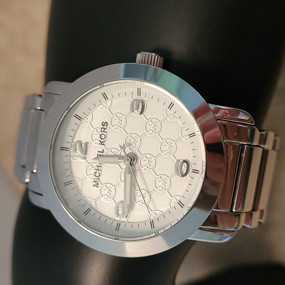 Michael Kors MK3157 Stainless Steel Runway Watch